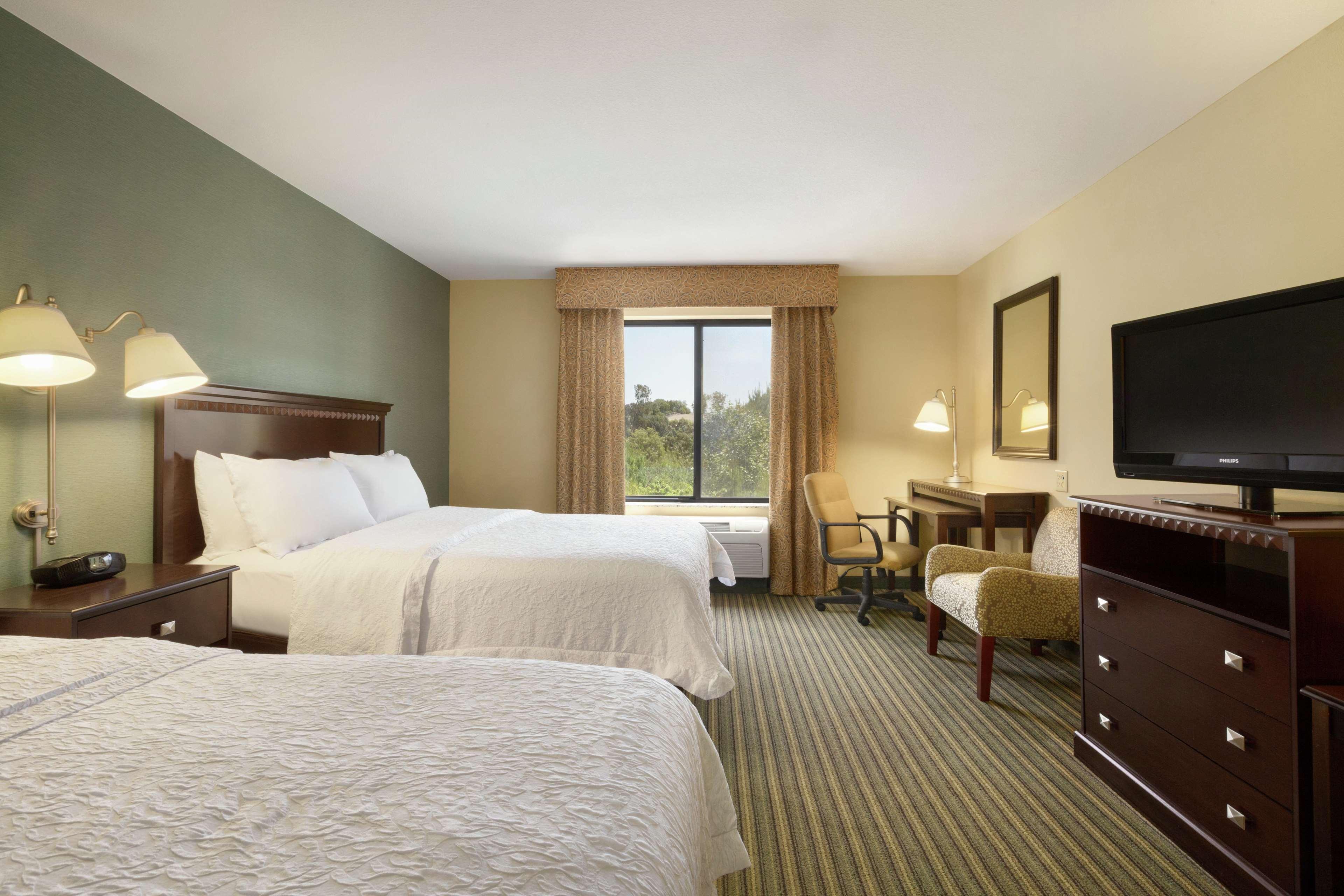 Hampton Inn & Suites Thousand Oaks Exterior foto